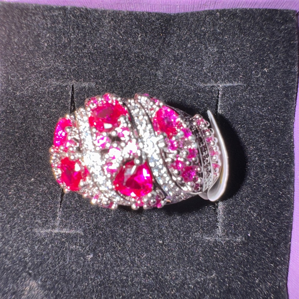 Elegant Silver and Pink Gemstone Ring